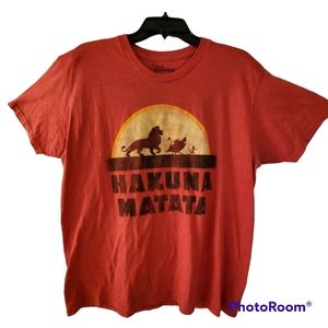 Disney Lion King - Red Hakuna Matata T-Shirt - Size Large